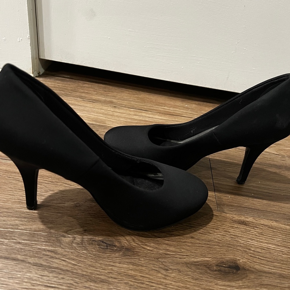 Elegant Black Women's Heels 👠